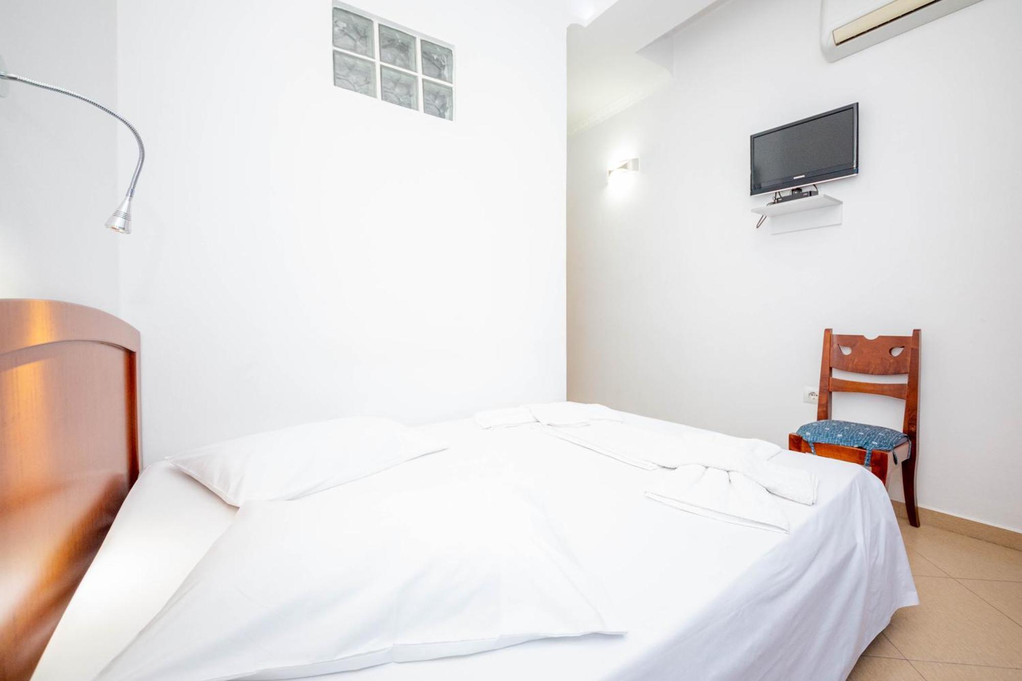 Hotel Shpella Berat Zewnętrze zdjęcie